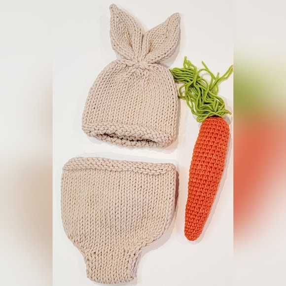 Newborn Gifts Knit Easter hat and bottoms, teethers, diaper bag - Picture 2 of 4